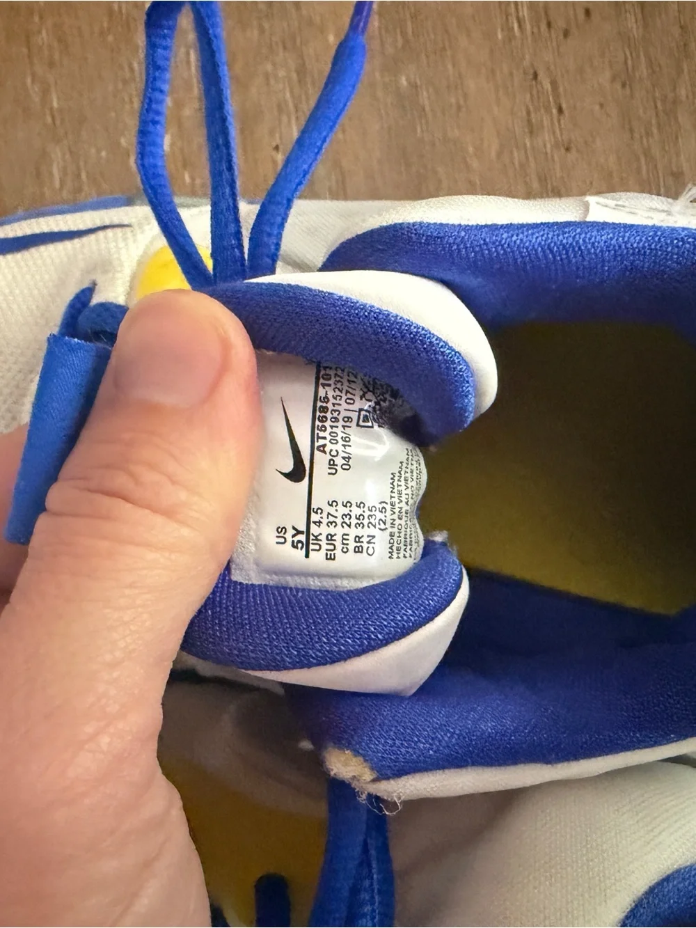 Nike KD Kids Basketball Shoes - White / Blue / Yellow - Youth 5Y